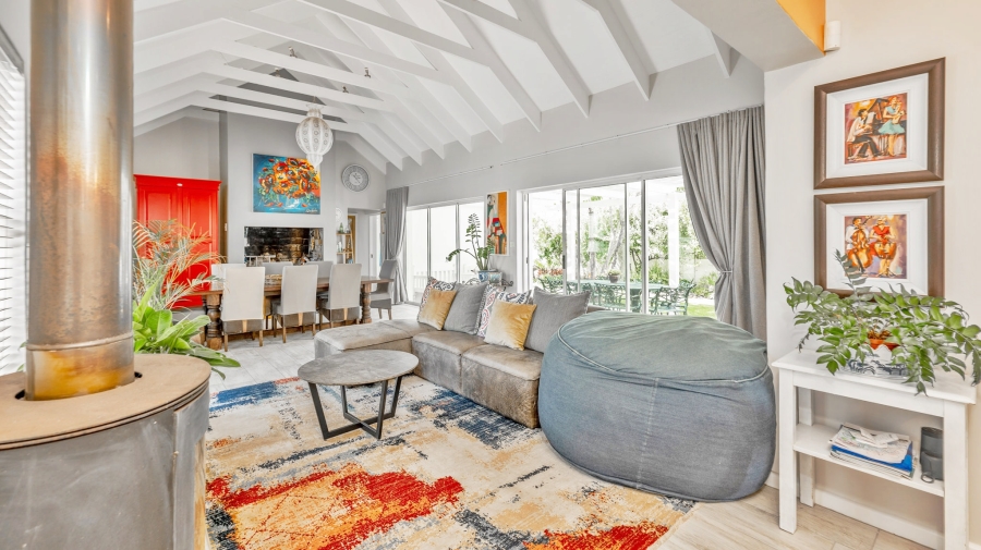 4 Bedroom Property for Sale in Struisbaai Western Cape